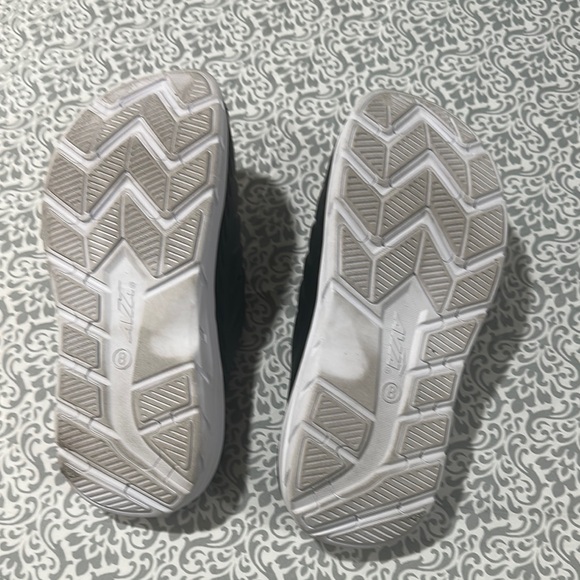 Avia Black Slide Sandals - Picture 2 of 3